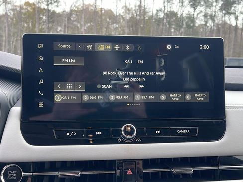 Used 2025 Mitsubishi Outlander SE image 17