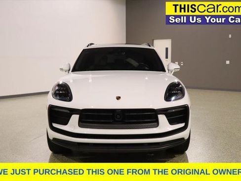 Used 2024 Porsche Macan AWD/4WD image 2