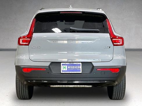 New 2026 Volvo XC40 B5 Plus w/ Protection Package Premier AWD/4WD image 4