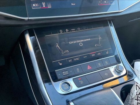 Used 2023 Audi Q7 3.0T Premium w/ Convenience Package image 18