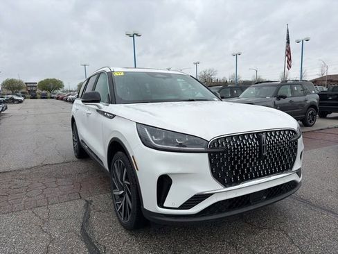 New 2026 Lincoln Aviator Reserve AWD/4WD image 2