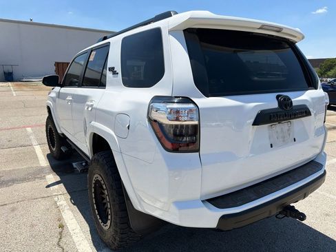 Used 2019 Toyota 4Runner TRD Off-Road Premium AWD/4WD image 9