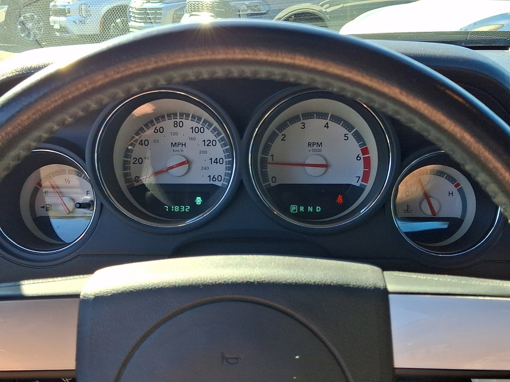 Used 2010 Dodge Challenger R/T RWD image 25