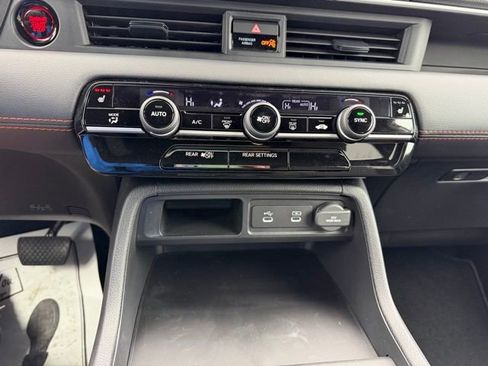 Used 2026 Honda Pilot Sport image 18