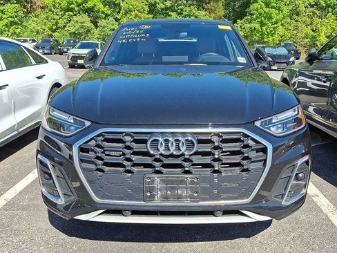 Used 2023 Audi Q5 2.0T Premium w/ Convenience Package AWD/4WD image 2