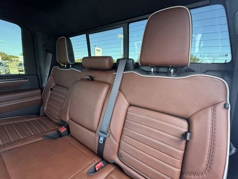Used 2024 GMC Sierra 2500 Denali Ultimate image 14