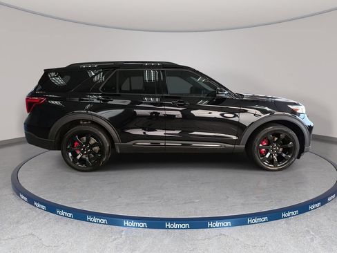 Certified 2022 Ford Explorer ST w/ Equipment Group 401A AWD/4WD image 4