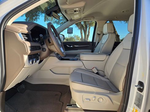 Certified 2024 GMC Yukon XL Denali w/ Max Trailering Package image 9