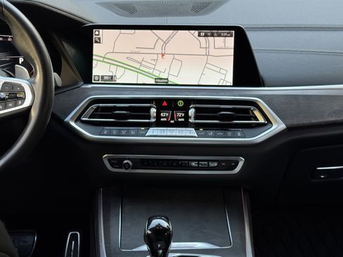 Used 2022 BMW X5 xDrive40i w/ M Sport Package image 5
