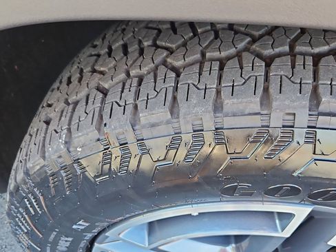 Used 2025 Rivian R1S Adventure image 38