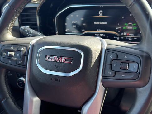 Used 2025 GMC Sierra 1500 SLT image 27