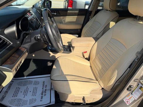 Used 2015 Subaru Outback 2.5i Limited AWD/4WD image 9