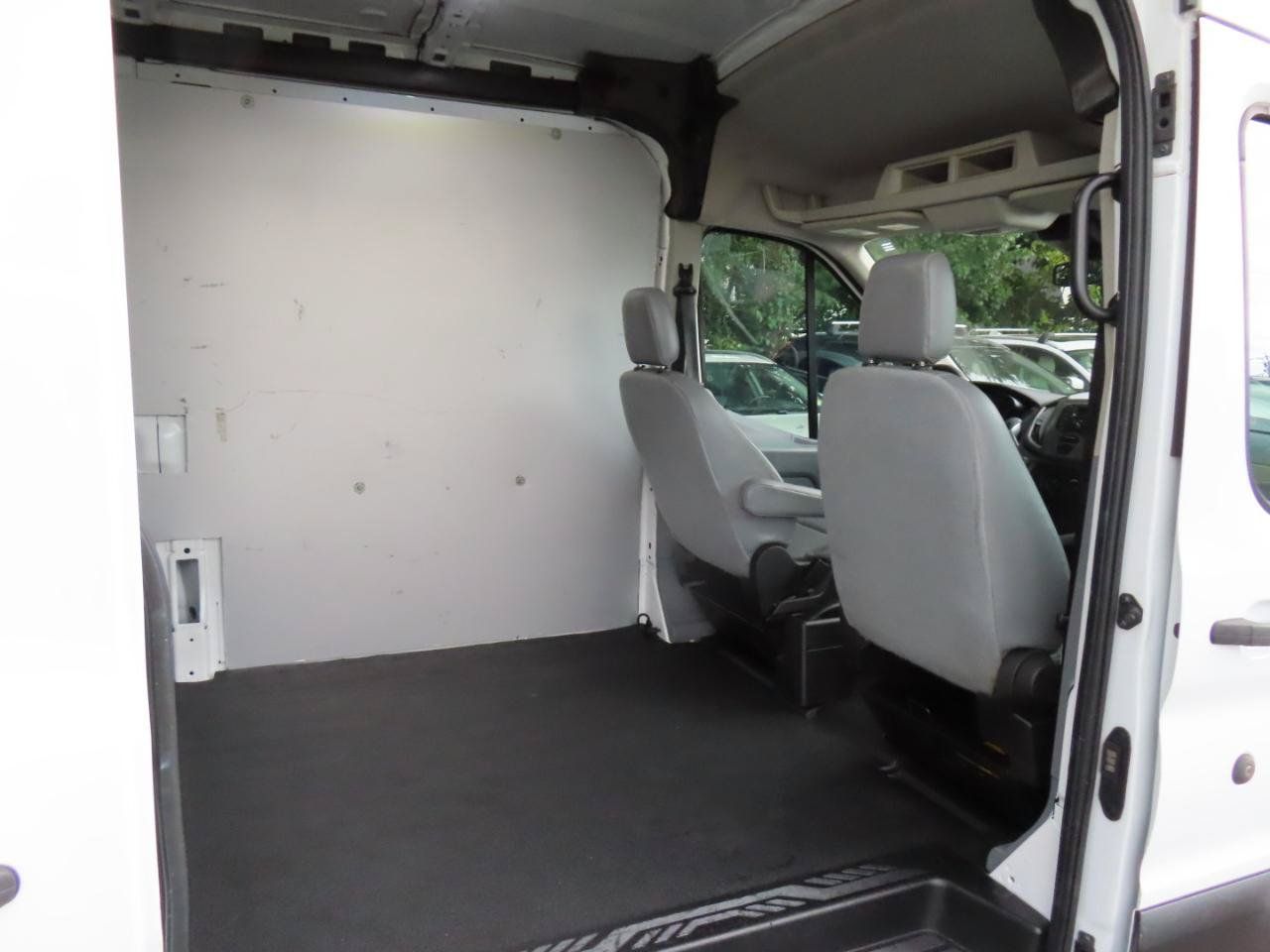 Used 2019 Ford Transit 250 148 Medium Roof RWD image 13