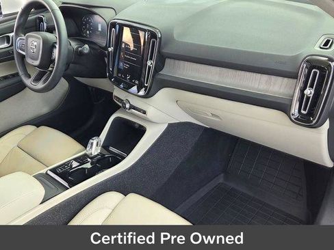 Used 2022 Volvo XC40 T5 Inscription AWD/4WD image 18