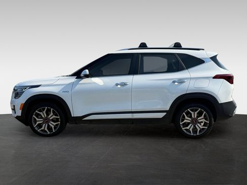 Used 2022 Kia Seltos SX w/ Sunroof Package AWD/4WD image 8