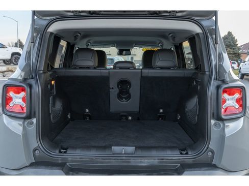 Used 2019 Jeep Renegade Trailhawk image 14