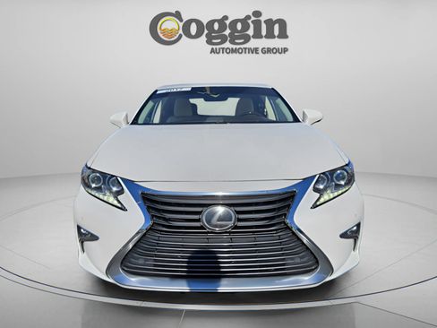 Used 2017 Lexus ES 350 w/ Luxury Package image 8