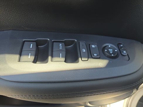 New 2026 Honda HR-V LX image 24