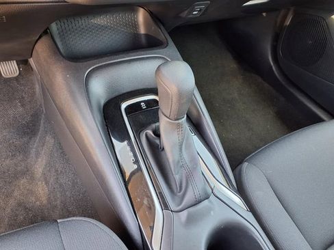 Used 2025 Toyota Corolla LE image 21