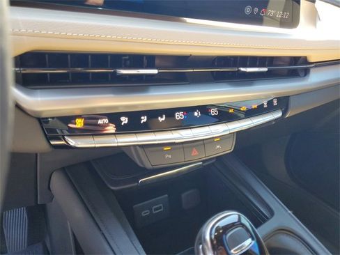 Used 2024 Cadillac XT4 Luxury image 22