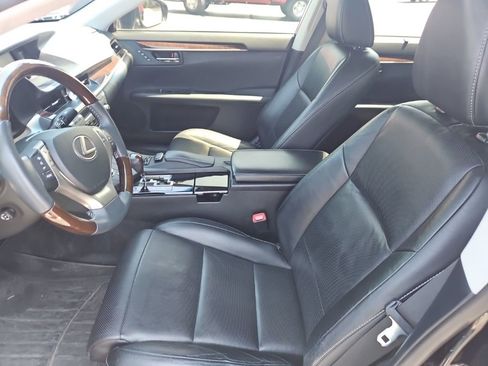 Used 2013 Lexus ES 350 FWD image 4