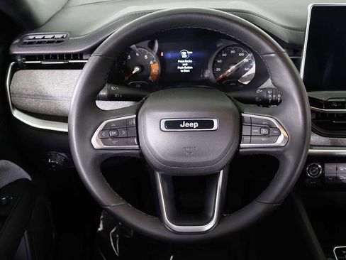 Used 2023 Jeep Compass Latitude w/ Convenience Group AWD/4WD image 38