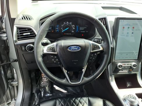 Used 2024 Ford Edge Titanium AWD/4WD image 8