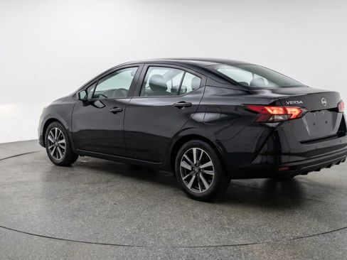 Used 2025 Nissan Versa SV image 6