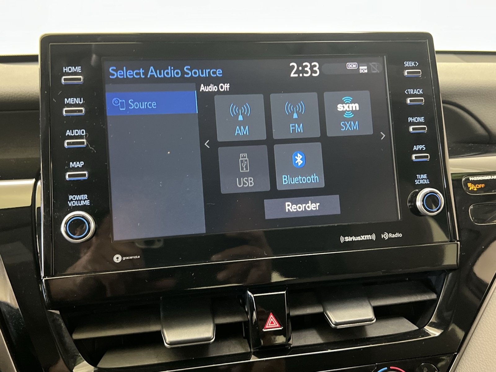 Used 2023 Toyota Camry SE w/ Cold Weather Package FWD image 17