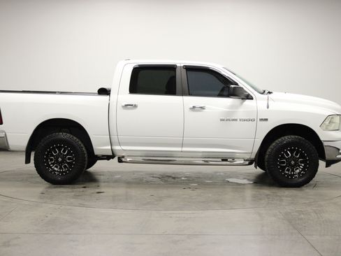 Used 2012 RAM 1500 Big Horn w/ Remote Start & Security Group image 9