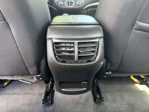 Used 2024 Chevrolet Malibu LT FWD image 18