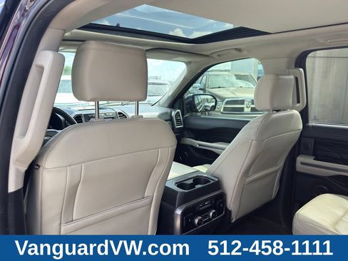 Used 2021 Ford Expedition Max Platinum AWD/4WD image 29