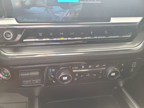 Used 2024 Chevrolet Silverado 2500 High Country w/ High Country Premium Package image 14