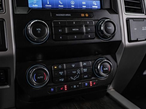 Used 2020 Ford F250 Lariat w/ Lariat Ultimate Package image 28