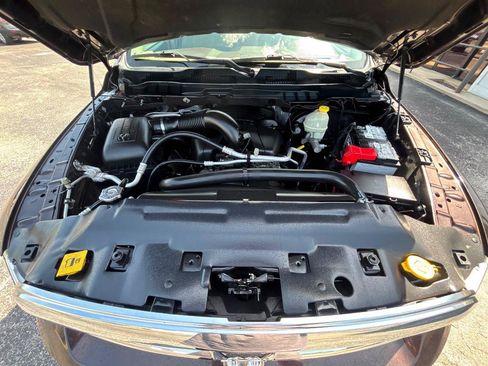 Used 2016 RAM 1500 Laramie w/ Convenience Group AWD/4WD image 38