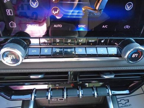 Certified 2024 Chevrolet Colorado LT w/ LT Convenience Package II image 14