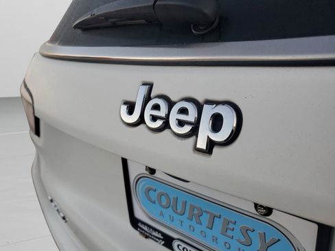 Certified 2019 Jeep Compass Limited image 29