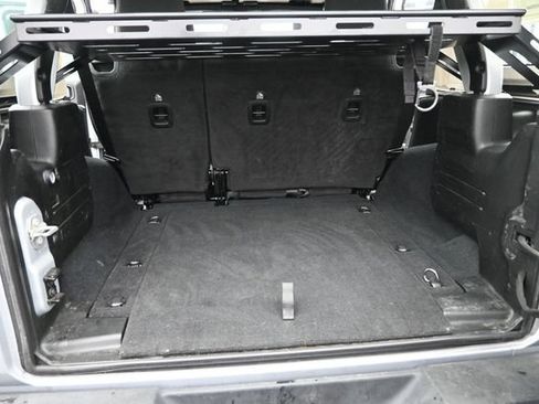 Used 2023 Jeep Wrangler Unlimited Sport AWD/4WD image 17