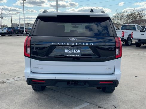 Used 2025 Ford Expedition Max Active image 5