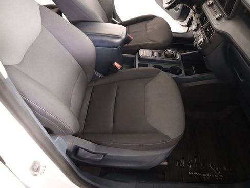 Used 2023 Ford Maverick XL image 12