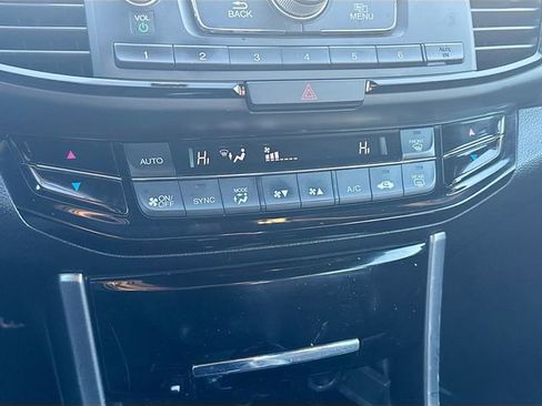 Used 2016 Honda Accord Sport image 14