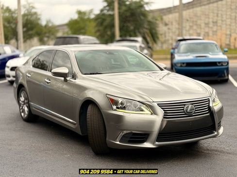 Used 2016 Lexus LS 460 w/ Comfort Package RWD image 10