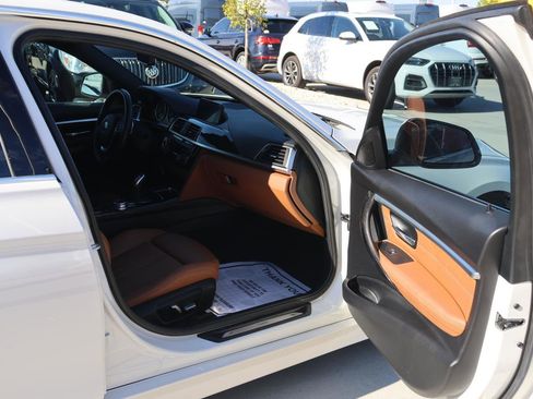 Used 2017 BMW 330i Sedan image 12