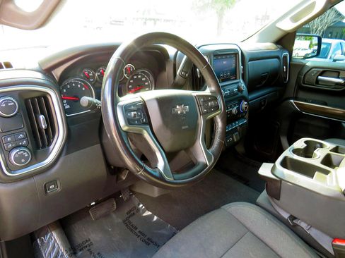 Used 2021 Chevrolet Silverado 1500 RST w/ Bed Protection Package image 17