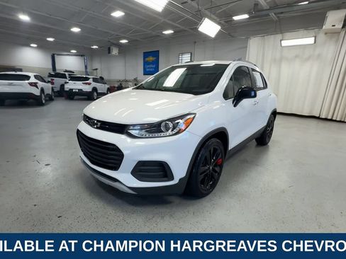 Certified 2019 Chevrolet Trax LT w/ Redline Edition FWD image 5