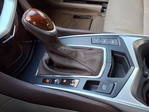 Used 2015 Cadillac SRX Premium image 21