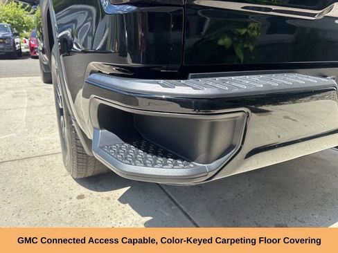 Used 2024 GMC Sierra 1500 Elevation AWD/4WD image 9