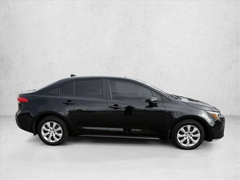 Used 2026 Toyota Corolla LE FWD image 4