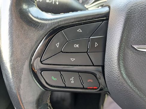 Used 2021 Chrysler Pacifica Touring w/ S Appearance Package image 23