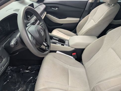Used 2025 Honda Accord LX image 17